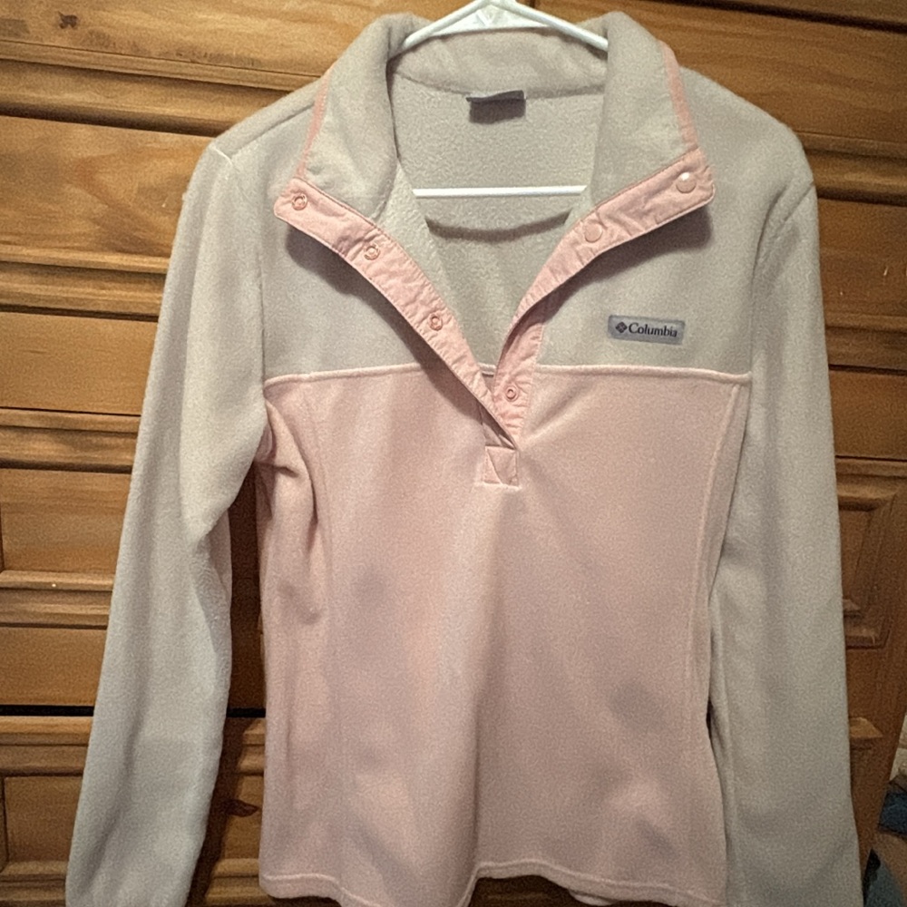 Columbia Soft Pink and Cream Fleece Jacket